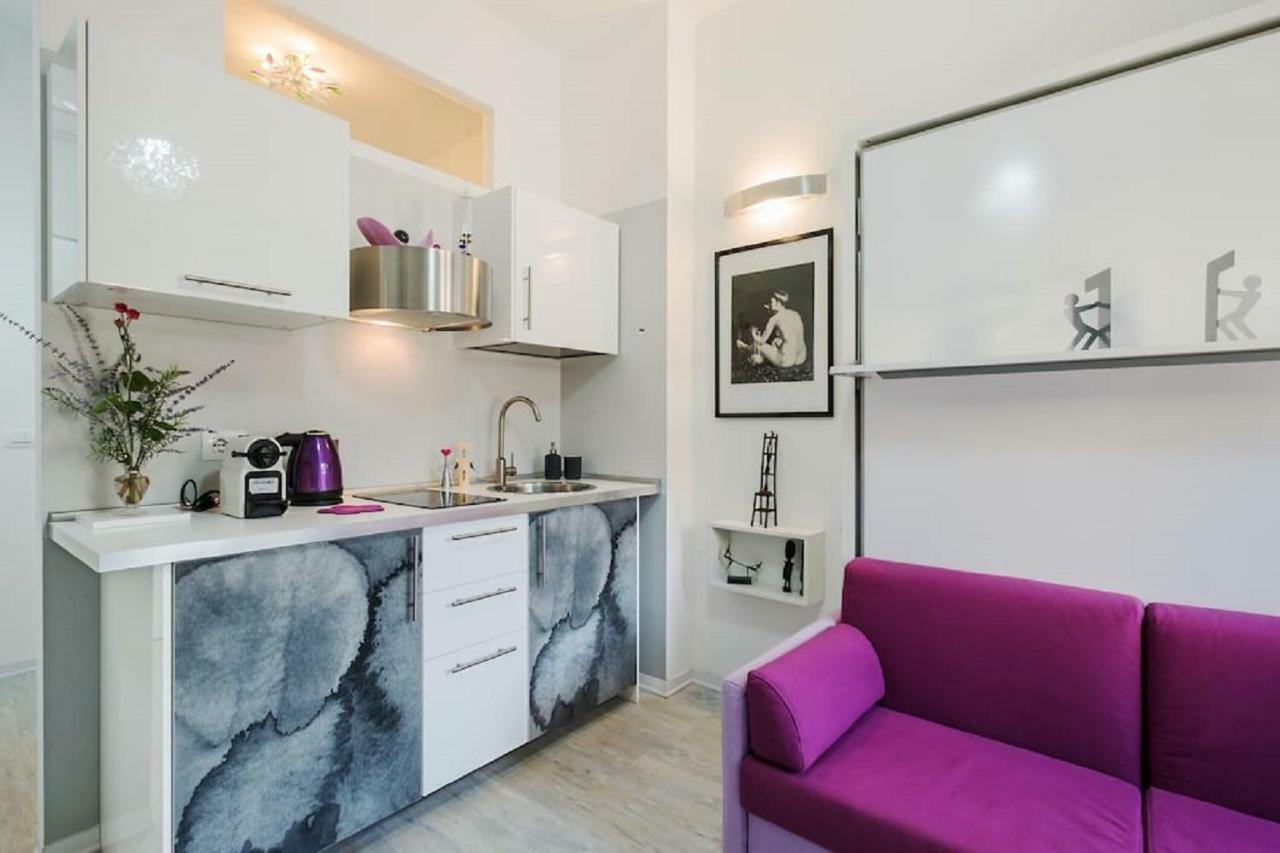 ℒovely & ℰlegant Studio Next To Duomo/Missori Milão Exterior foto